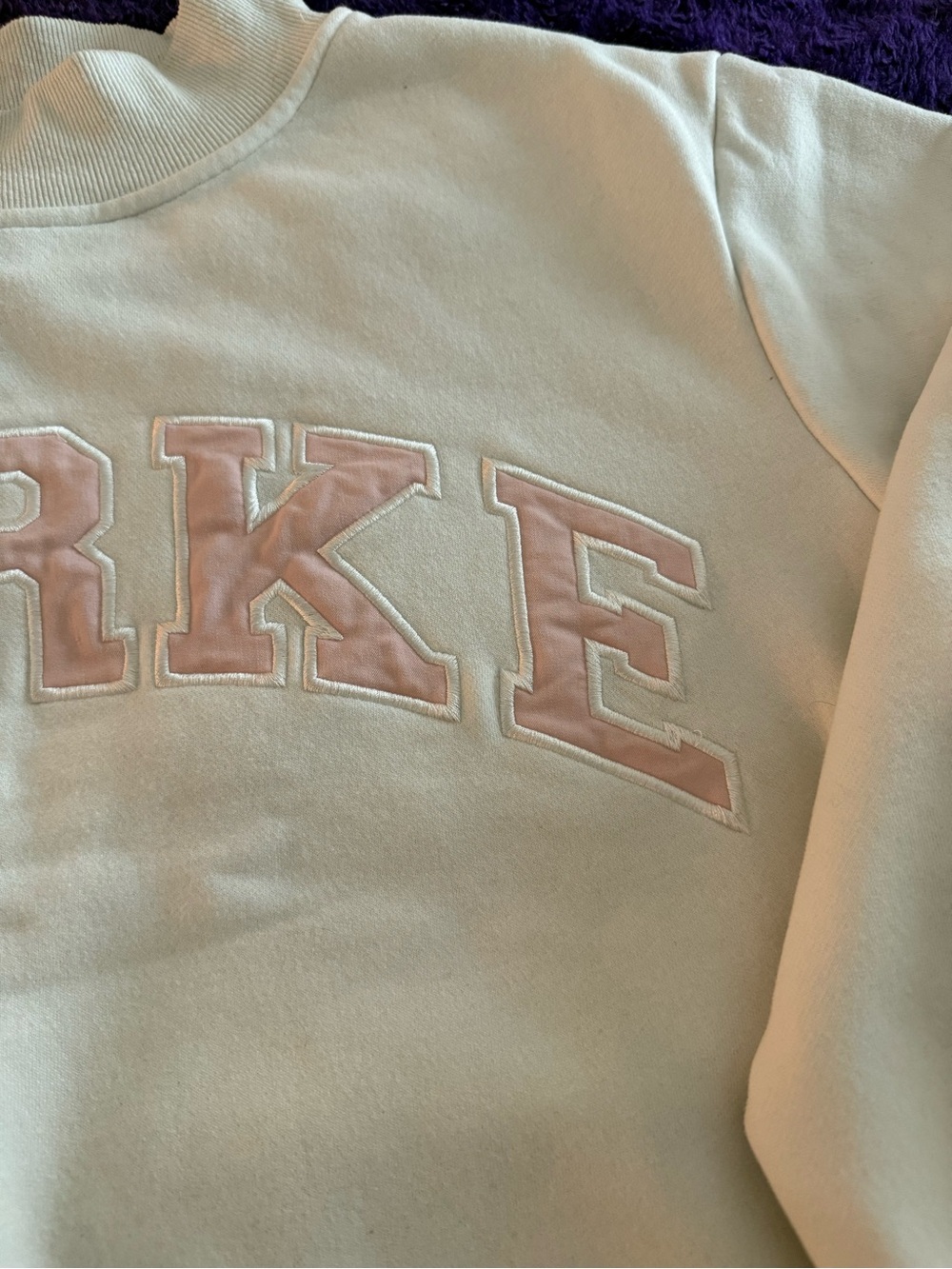 PARKE Valentine’s Day mockneck 2024 - Picture 3 of 12